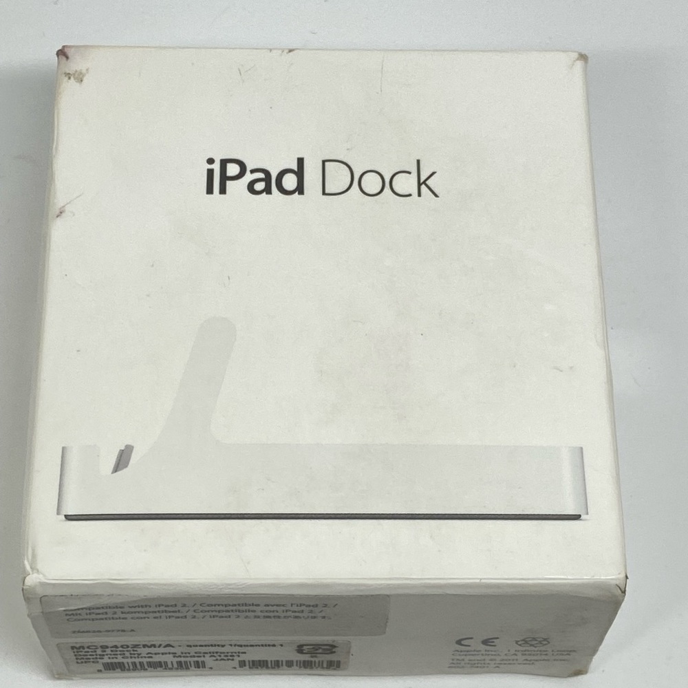 APPLE IPAD DOCK DESIGNED FOR 2ND GENERATION IPAD NEW IN BOX